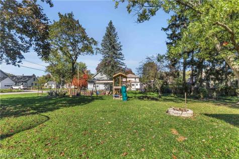 809 Curtis Avenue Cuyahoga Falls OH 44221