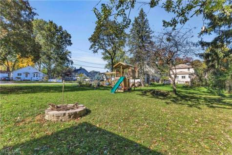 809 Curtis Avenue Cuyahoga Falls OH 44221