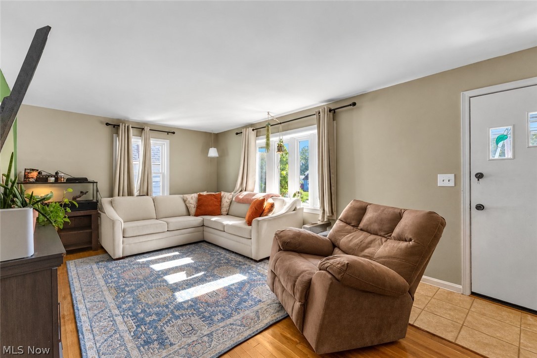 809 Curtis Avenue Cuyahoga Falls OH 44221