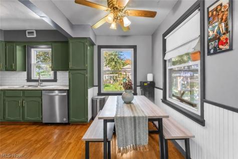 809 Curtis Avenue Cuyahoga Falls OH 44221