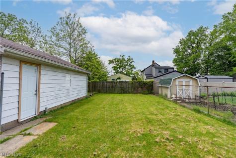 944 Donald Avenue Akron OH 44306