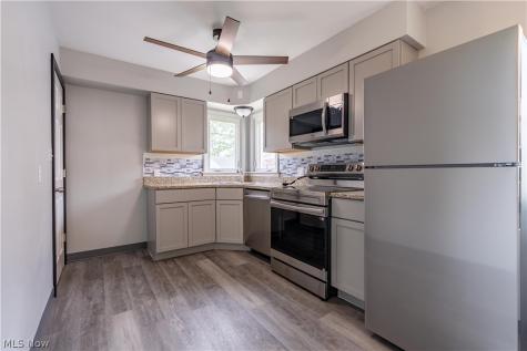 944 Donald Avenue Akron OH 44306