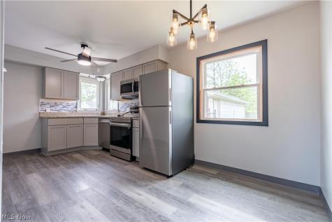 944 Donald Avenue Akron OH 44306