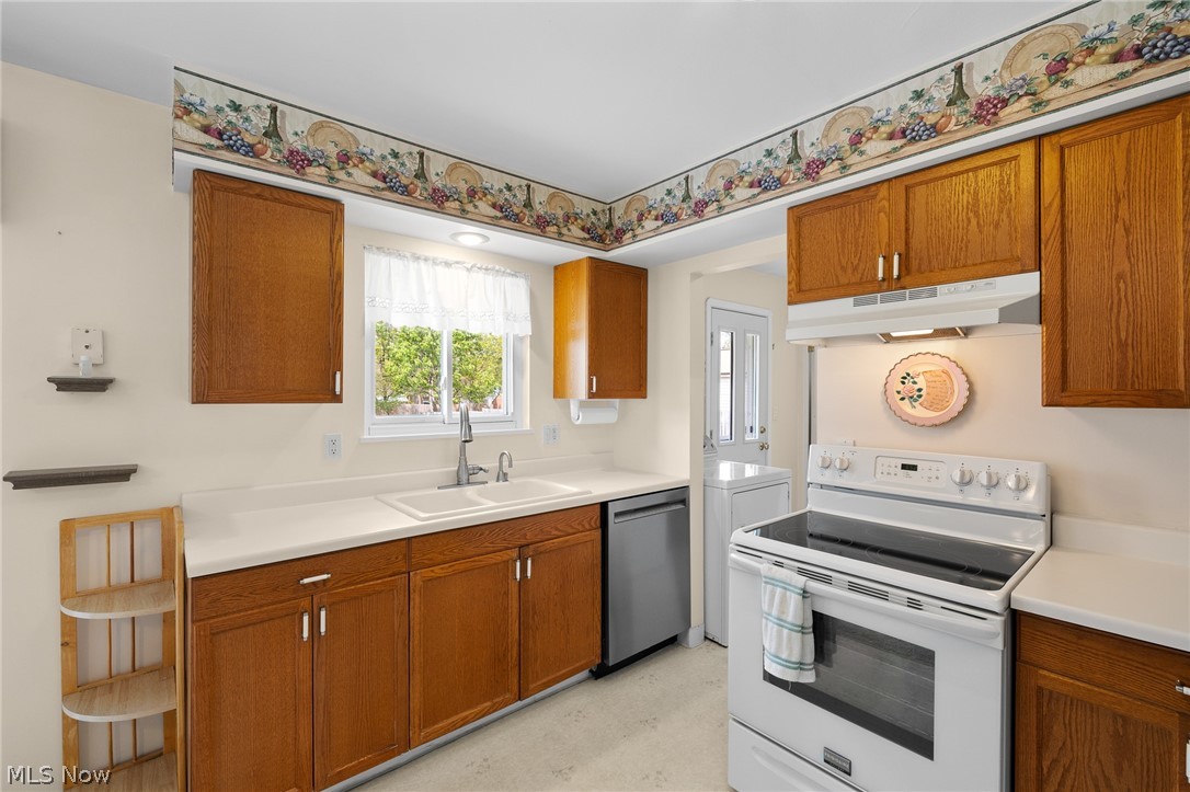 13366 Richards Drive Strongsville OH 44149