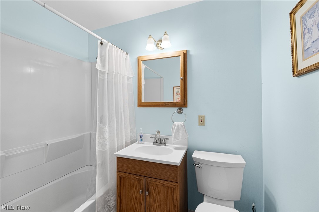 13366 Richards Drive Strongsville OH 44149