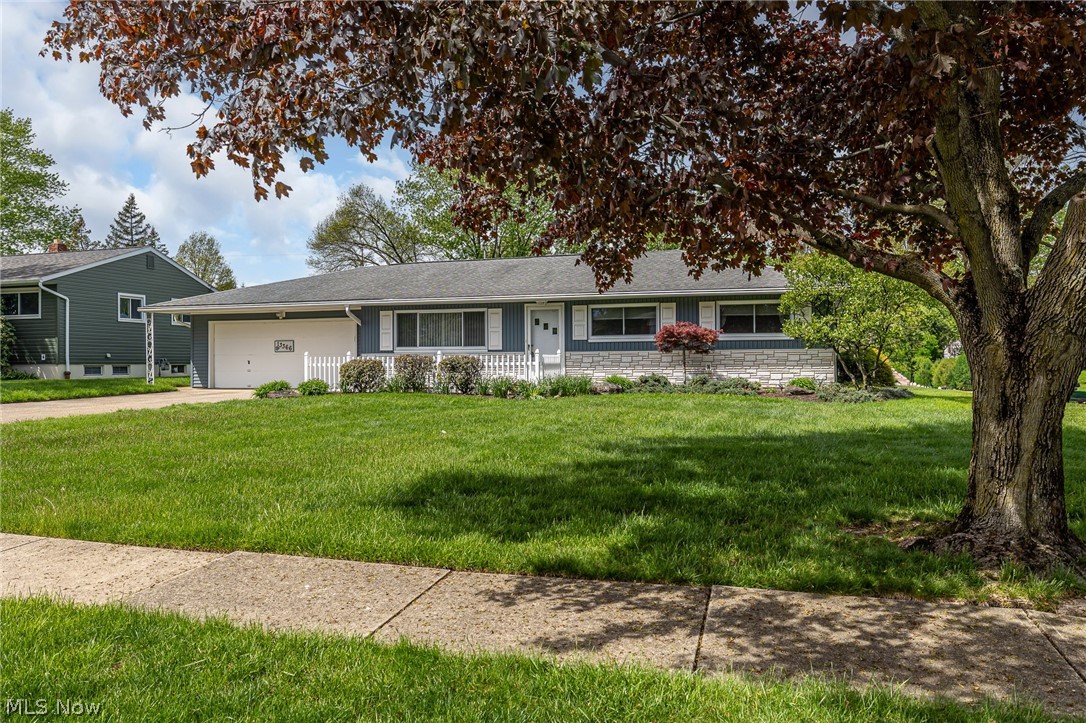 13366 Richards Drive Strongsville OH 44149