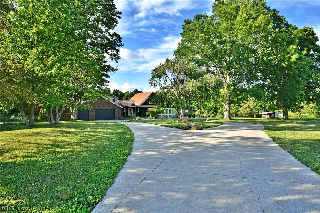 5305 Warren Sharon Road Vienna OH 44473