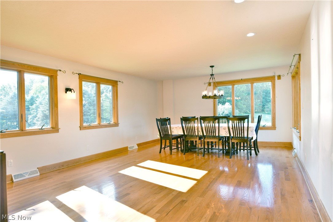 5305 Warren Sharon Road Vienna OH 44473