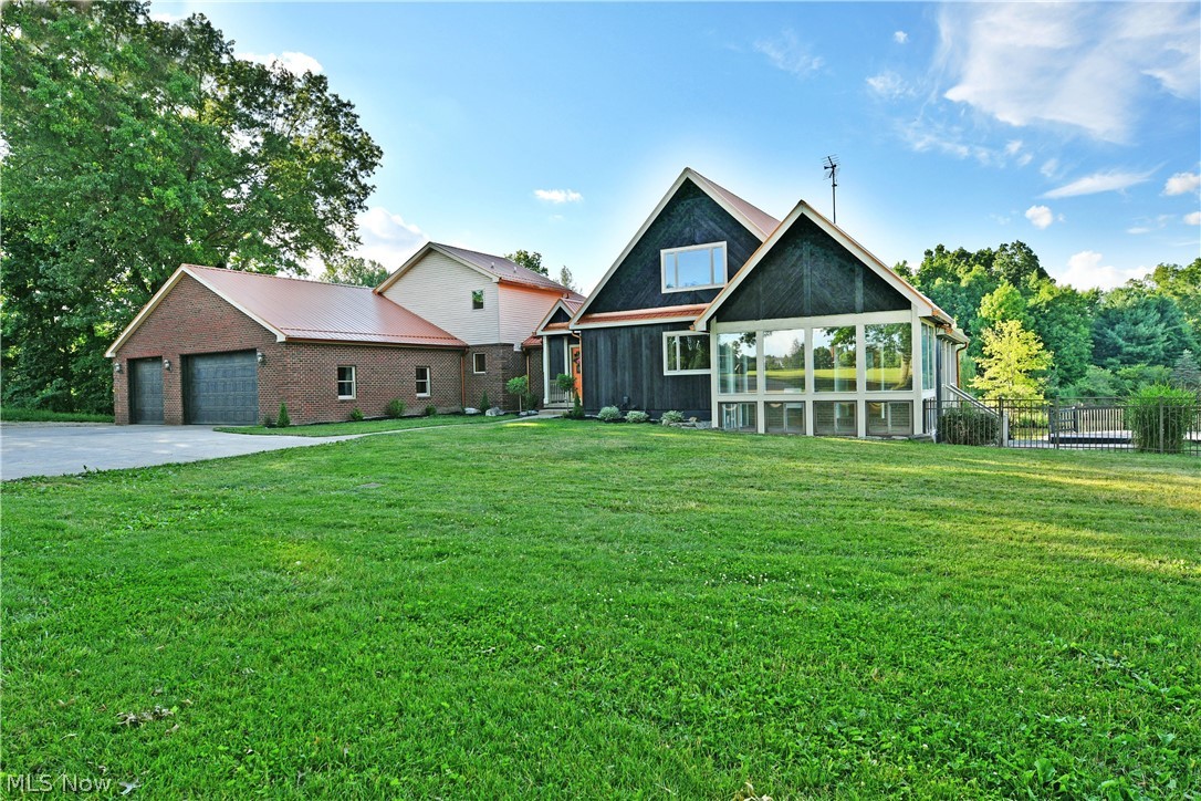 5305 Warren Sharon Road Vienna OH 44473