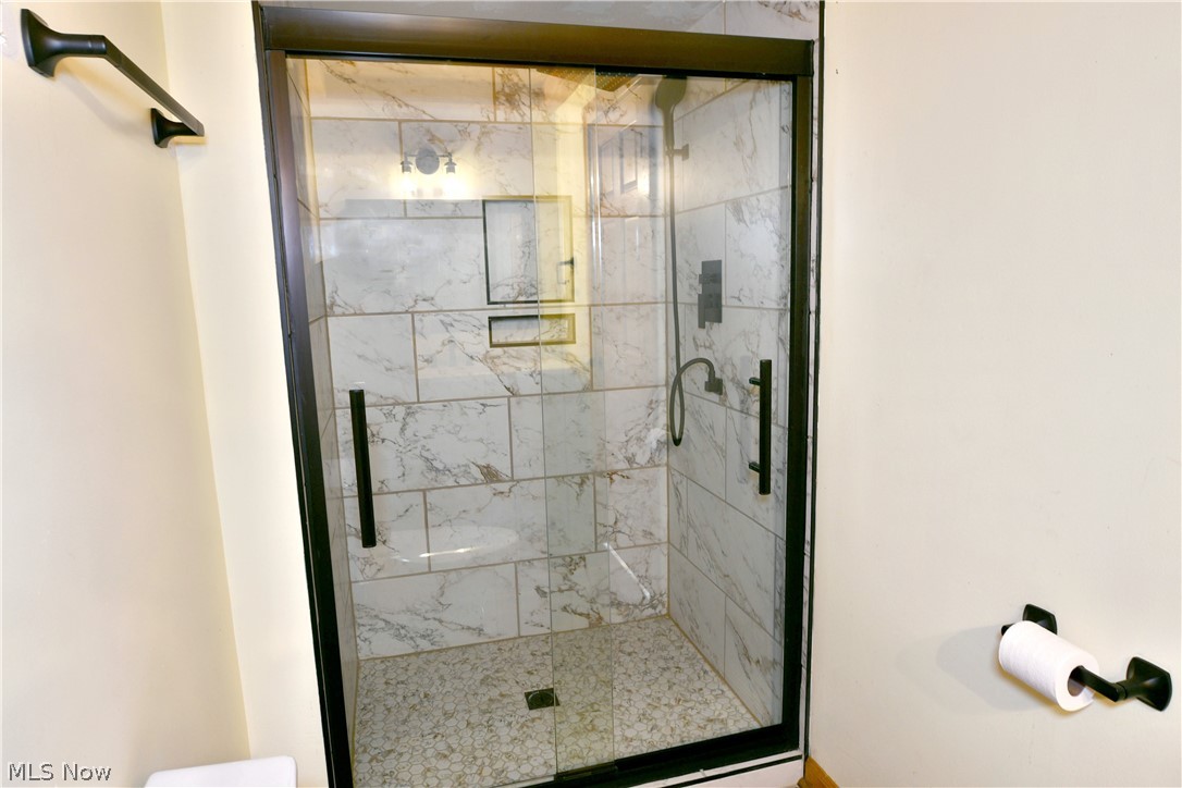 5305 Warren Sharon Road Vienna OH 44473