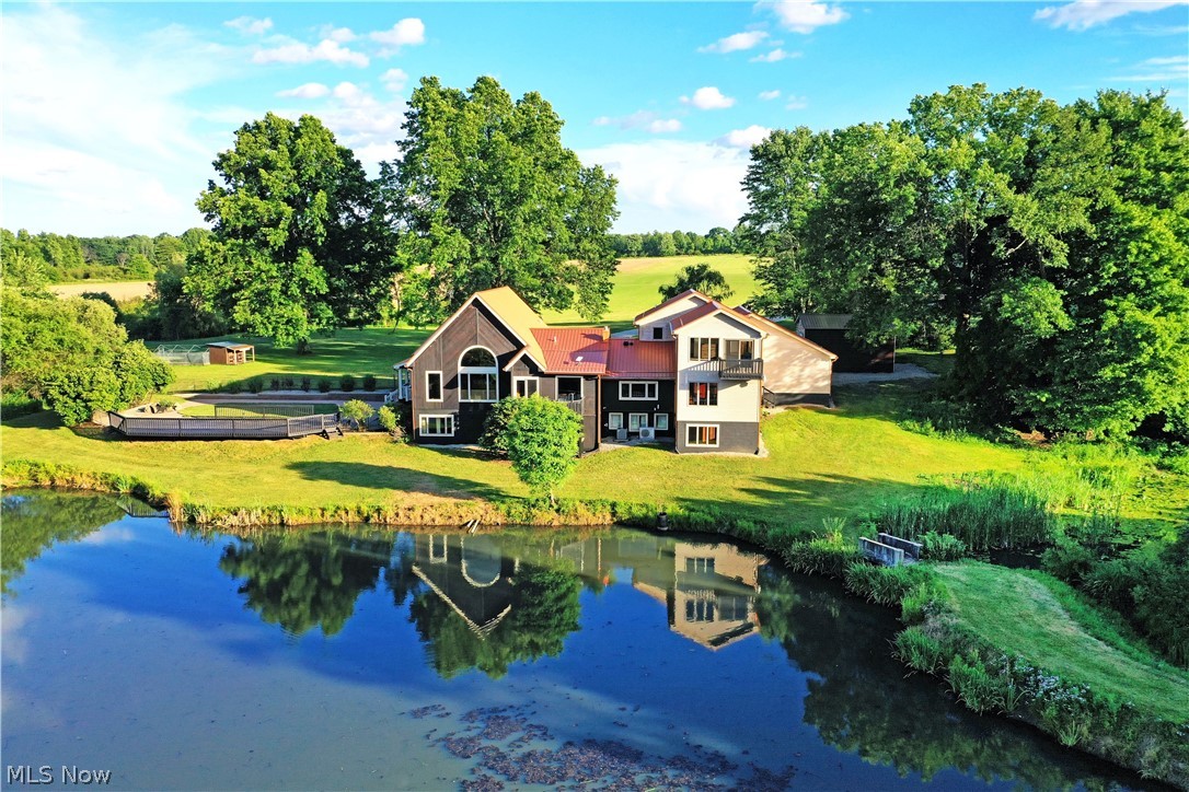 5305 Warren Sharon Road Vienna OH 44473