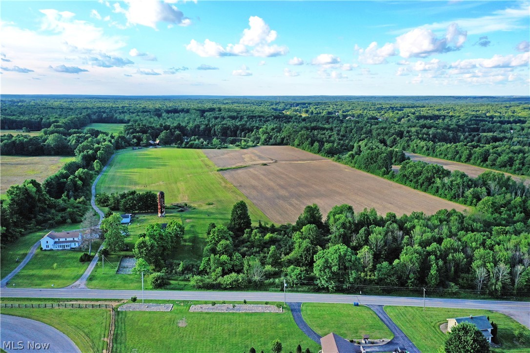 5305 Warren Sharon Road Vienna OH 44473