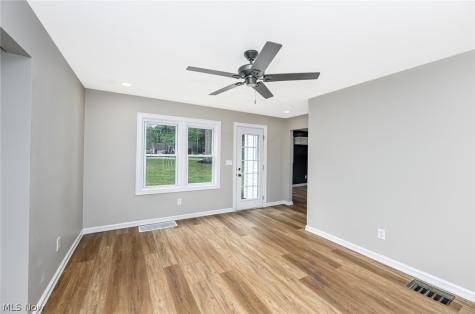 2933 S Hametown Road Norton OH 44203