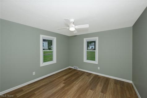 2933 S Hametown Road Norton OH 44203