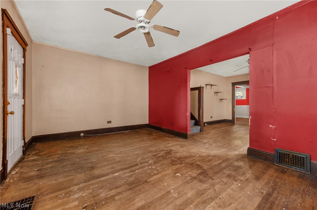 3026 Saratoga Cleveland OH 44109