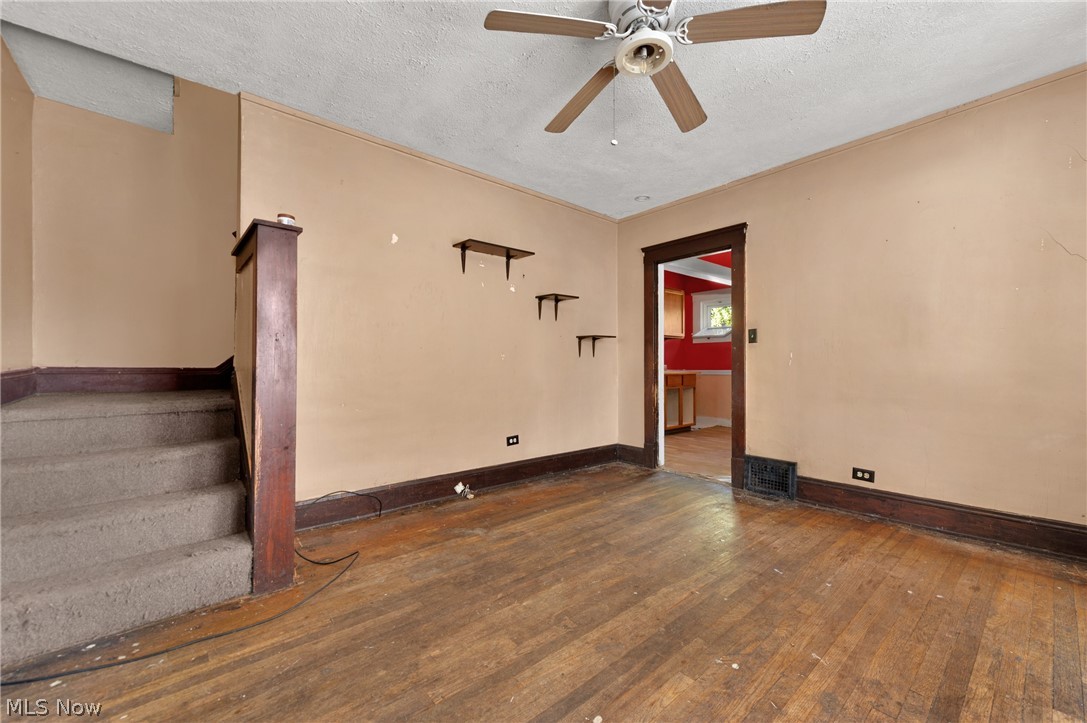 3026 Saratoga Cleveland OH 44109