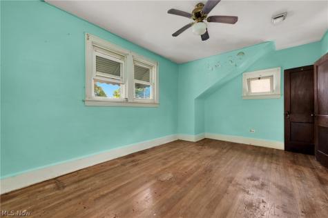 3026 Saratoga Cleveland OH 44109