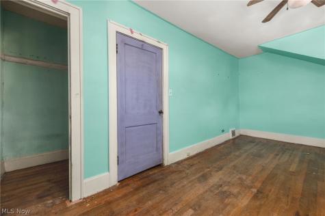 3026 Saratoga Cleveland OH 44109