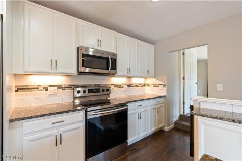 5265 Pin Oak Street NW Massillon OH 44647