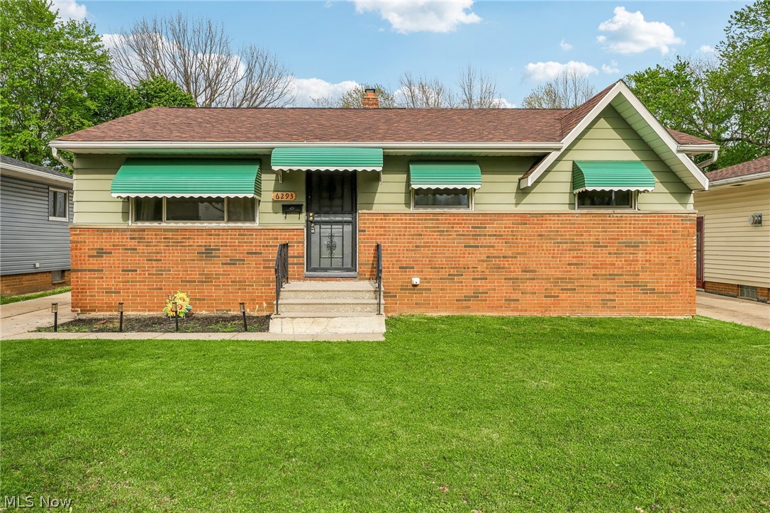6293 Brookmere Drive Parma Heights OH 44130