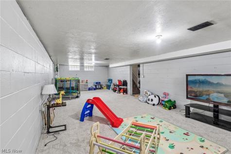 6293 Brookmere Drive Parma Heights OH 44130