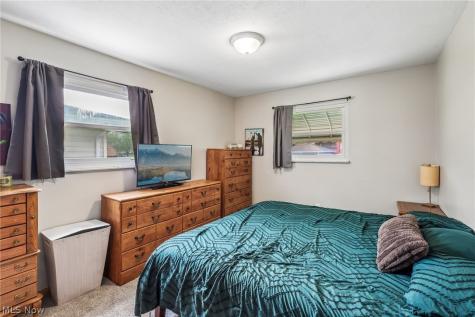 6293 Brookmere Drive Parma Heights OH 44130