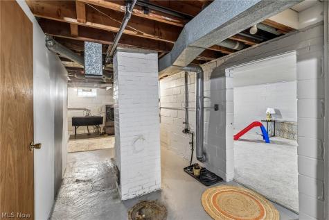 6293 Brookmere Drive Parma Heights OH 44130