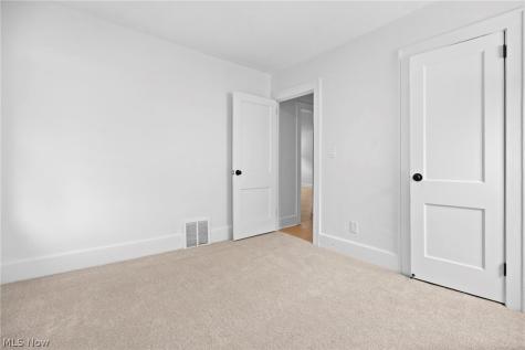 241 Harwood Street Elyria OH 44035