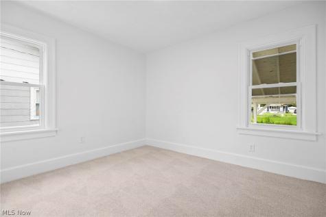 241 Harwood Street Elyria OH 44035