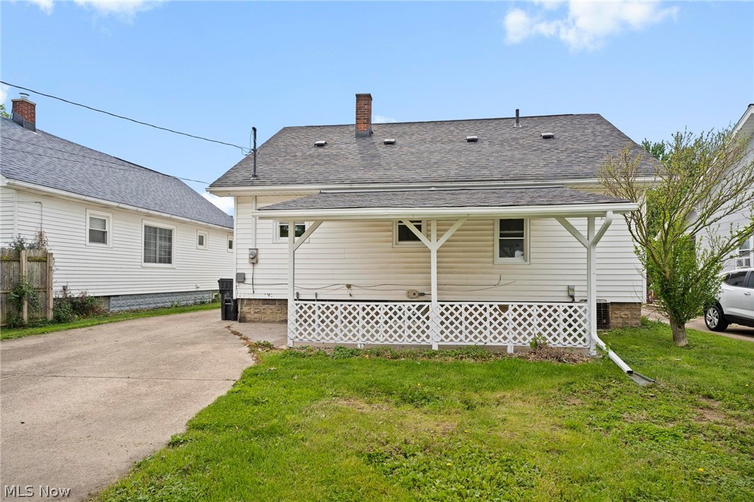 241 Harwood Street Elyria OH 44035