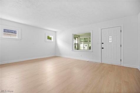 241 Harwood Street Elyria OH 44035