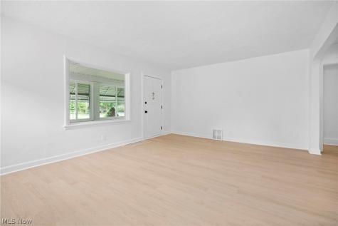 241 Harwood Street Elyria OH 44035