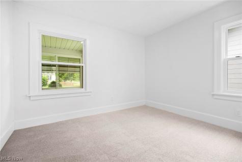 241 Harwood Street Elyria OH 44035