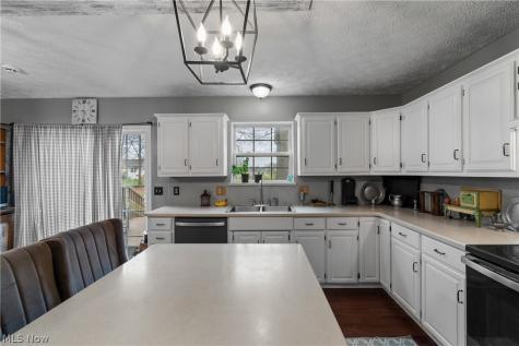 2480 Cyprus Drive SE Massillon OH 44646