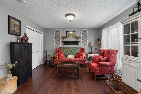 2480 Cyprus Drive SE Massillon OH 44646