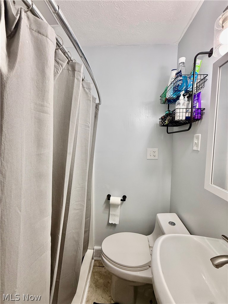 211 Morrison Avenue Cuyahoga Falls OH 44221