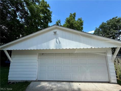 211 Morrison Avenue Cuyahoga Falls OH 44221