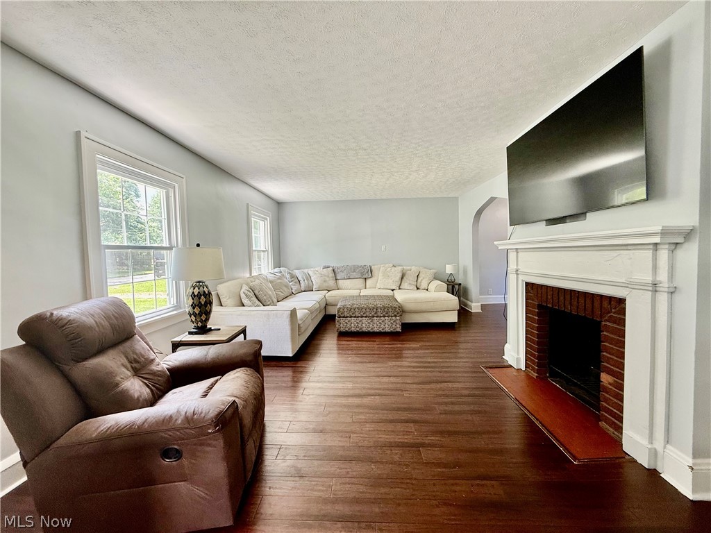 211 Morrison Avenue Cuyahoga Falls OH 44221