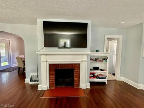 211 Morrison Avenue Cuyahoga Falls OH 44221