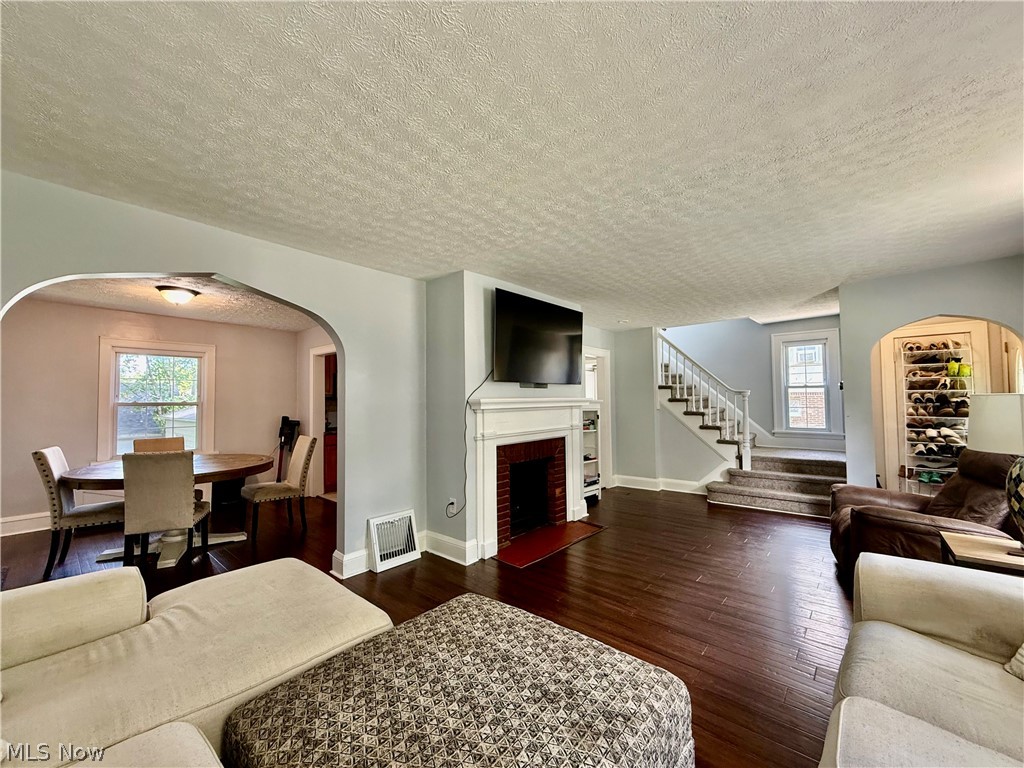 211 Morrison Avenue Cuyahoga Falls OH 44221