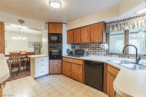 193 Timberlane Drive Northfield OH 44067