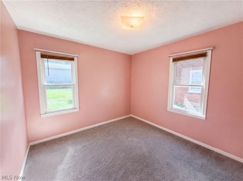 841 Chinook Avenue Akron OH 44305