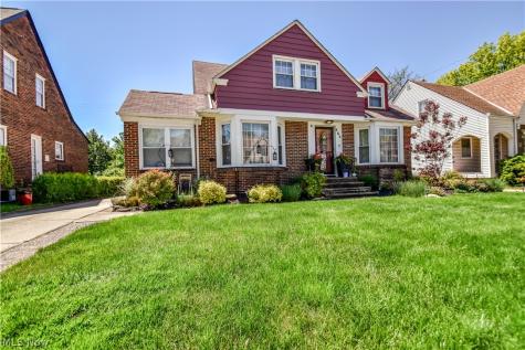 864 Medford Road Cleveland Heights OH 44121