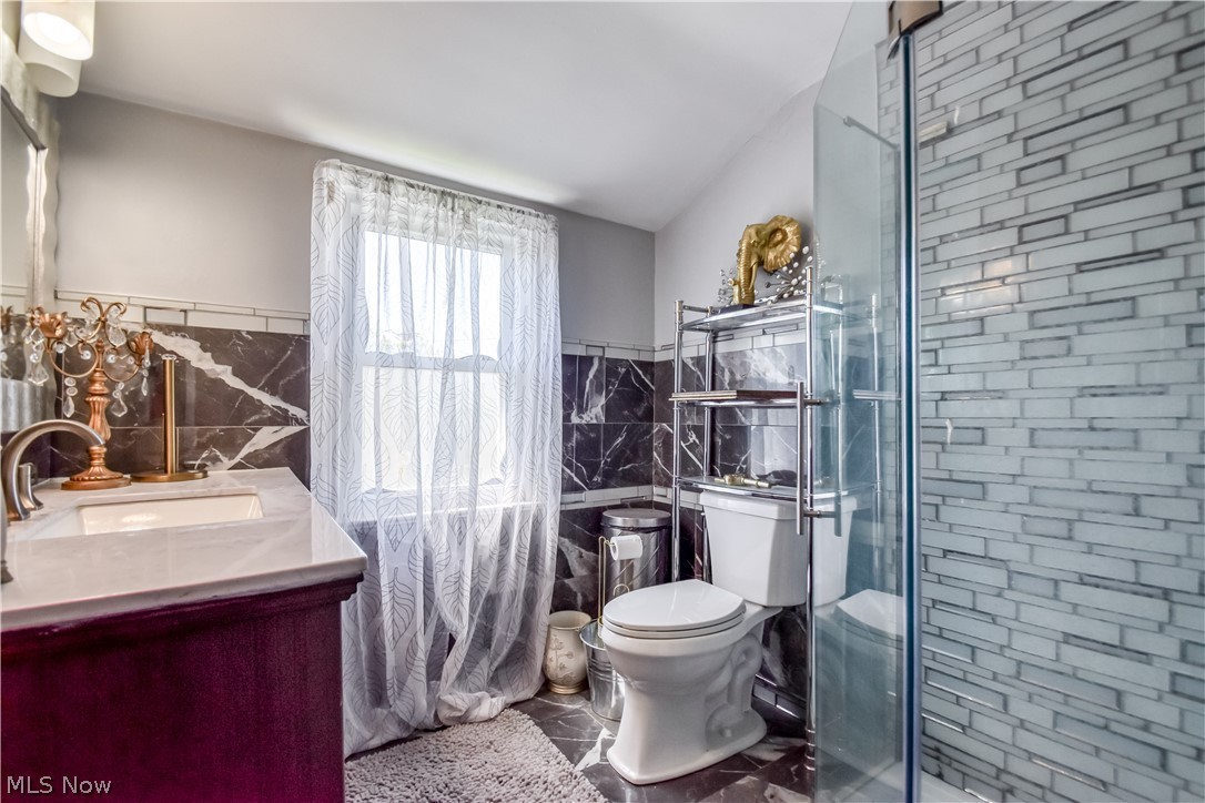 864 Medford Road Cleveland Heights OH 44121