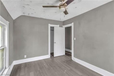 983 E 141st Street Cleveland OH 44110