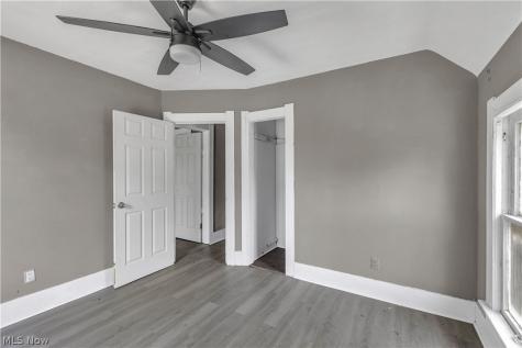 983 E 141st Street Cleveland OH 44110