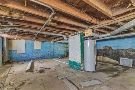 983 E 141st Street Cleveland OH 44110