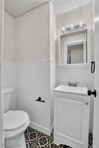 4223 Canterbury Road North Olmsted OH 44070