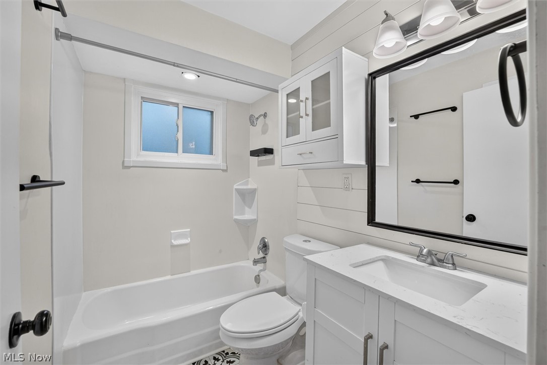 4223 Canterbury Road North Olmsted OH 44070
