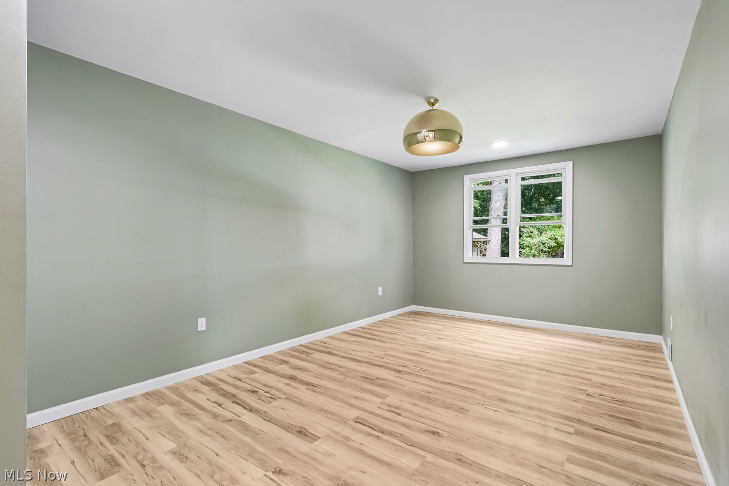 1057 Willard Avenue SE Warren OH 44484